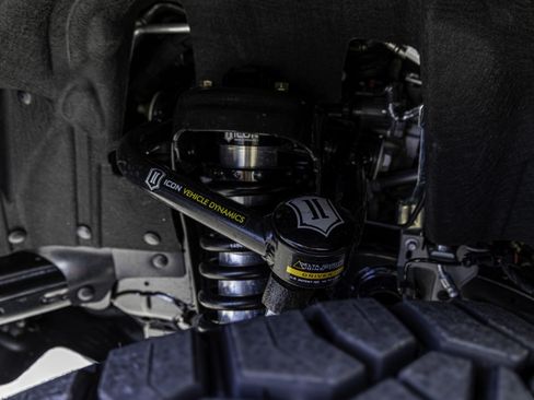 New 2025 Ford Bronco Badlands image 16