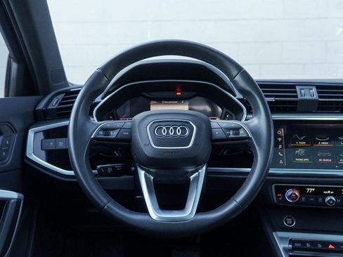 Used 2021 Audi Q3 2.0T Premium Plus image 23