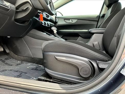 Used 2021 Kia Forte LXS FWD image 40