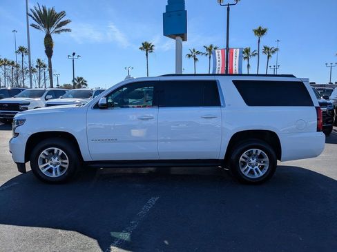 Used 2020 Chevrolet Suburban LT image 7