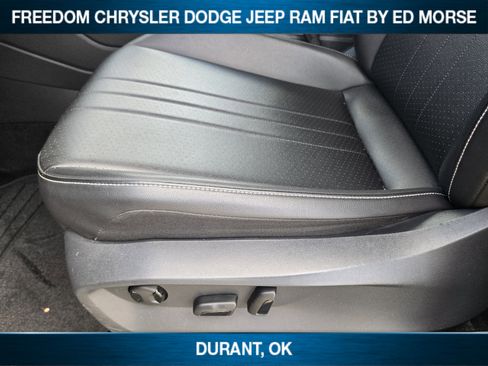 Used 2024 Volkswagen Tiguan SE FWD image 18