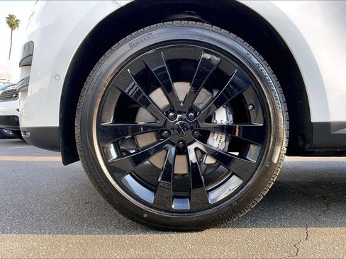 New 2026 Land Rover Range Rover Sport SE AWD/4WD image 17