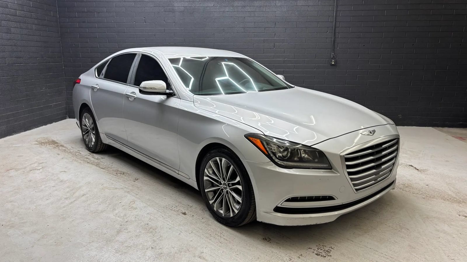Used 2015 Hyundai Genesis 3.8 RWD image 1