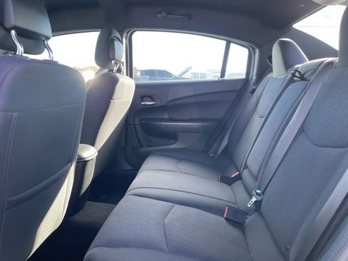 Used 2014 Chrysler 200 Touring image 11