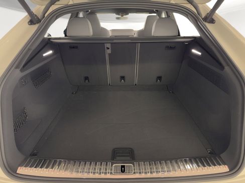 Used 2021 Audi SQ8 Prestige AWD/4WD image 13