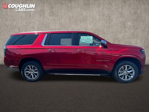 New 2025 Chevrolet Suburban Premier image 3