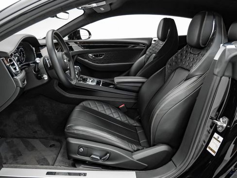 Used 2022 Bentley Continental GT AWD/4WD image 34