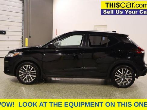 Used 2023 Nissan Kicks SV FWD image 5