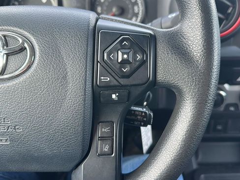 Used 2020 Toyota Tacoma SR image 12