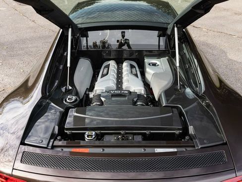 Used 2015 Audi R8 V10 image 52