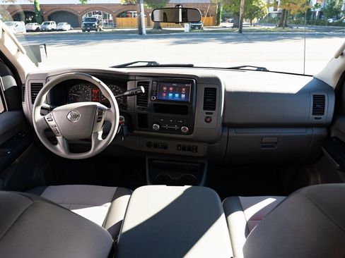 Used 2020 Nissan NV 3500 SV RWD image 8