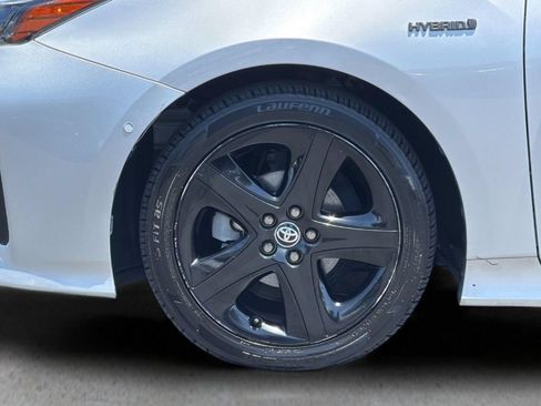 Used 2022 Toyota Prius FWD image 26