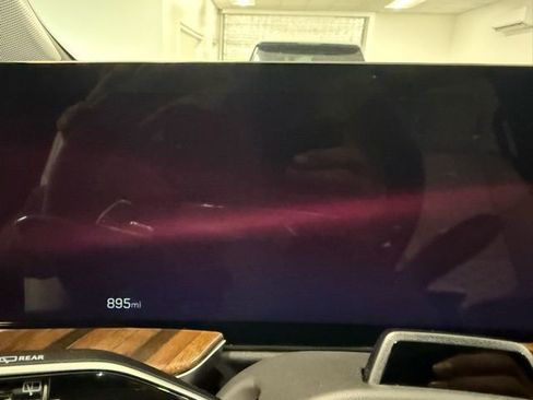 Used 2026 Cadillac Escalade Platinum Sport image 20