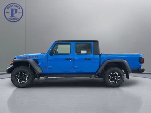 Used 2022 Jeep Gladiator Rubicon w/ Cold Weather Group AWD/4WD image 4