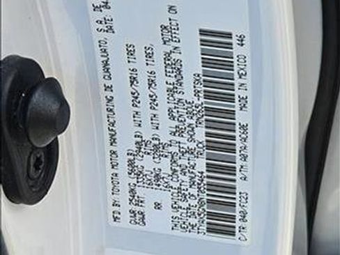 Used 2022 Toyota Tacoma SR5 RWD image 23
