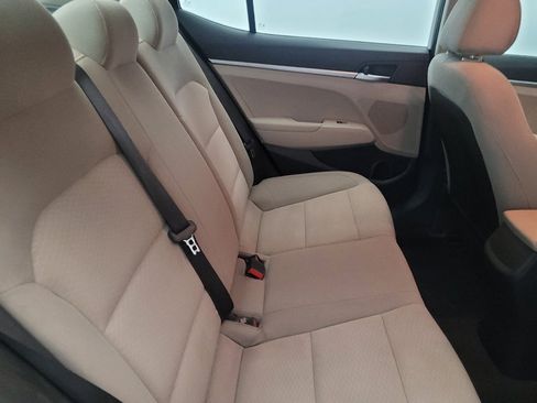 Used 2020 Hyundai Elantra SE w/ Cargo Package (C1) image 19