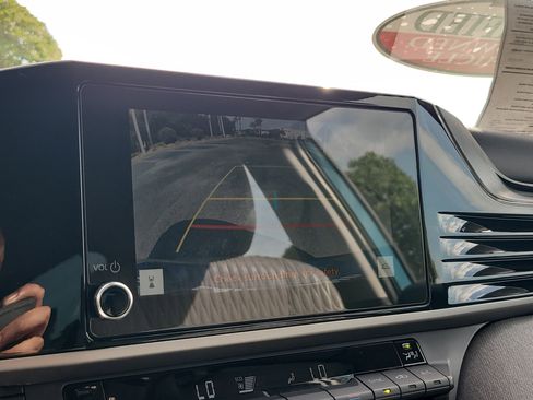 Used 2025 Toyota Camry LE w/ Convenience Package FWD image 23