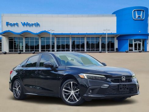 Used 2022 Honda Civic Touring image 1