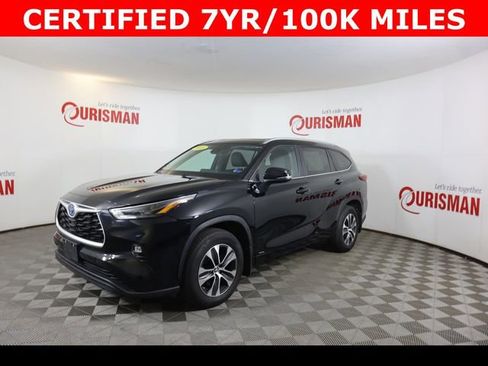 Used 2023 Toyota Highlander XLE image 4