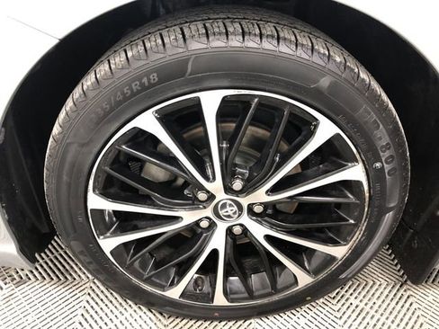 Used 2020 Toyota Camry SE image 27