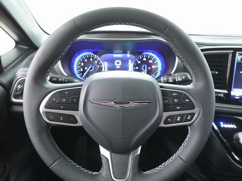 New 2026 Chrysler Pacifica Select image 14