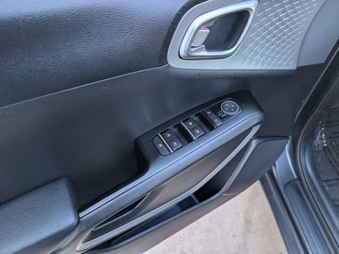 Used 2024 Kia Soul LX w/ Option Group 015 image 8