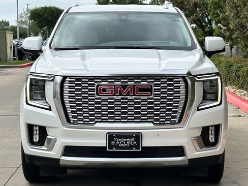 Used 2021 GMC Yukon XL Denali RWD image 9