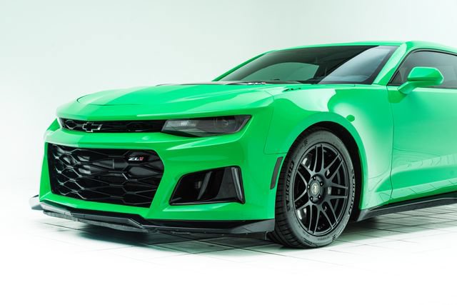 Used 2017 Chevrolet Camaro ZL1 RWD image 10