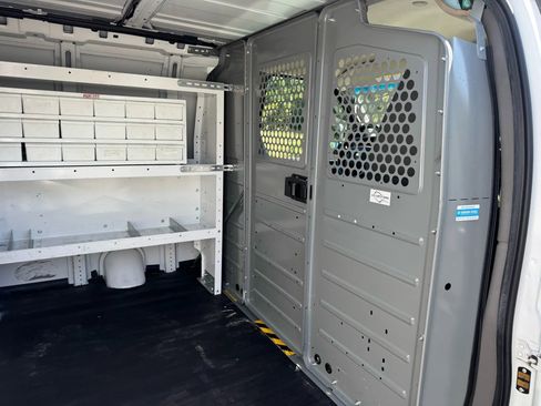 Used 2020 Chevrolet Express 2500 w/ Communications Package image 18