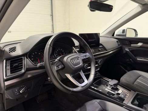 Used 2023 Audi Q5 2.0T Premium w/ Convenience Package image 10