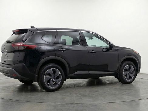 Used 2025 Nissan Rogue SV FWD image 9