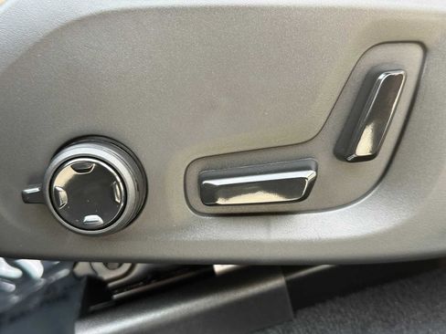 New 2025 Volvo XC60 B5 Ultra w/ Protection Package Premier image 22