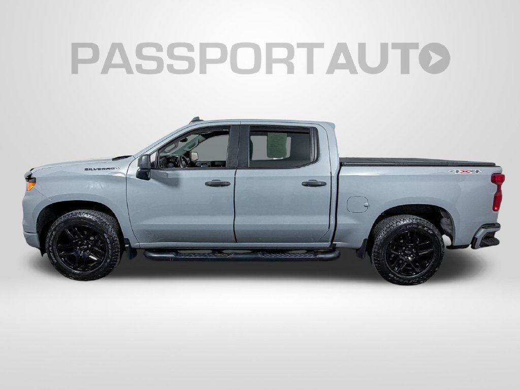 Used 2024 Chevrolet Silverado 1500 Custom w/ Turbomax Blackout Package AWD/4WD image 10