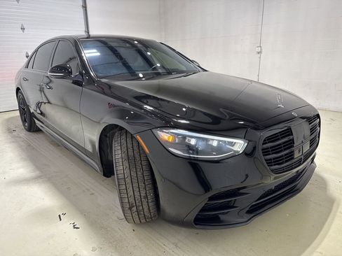 Used 2023 Mercedes-Benz S 500 4MATIC w/ AMG Line image 3