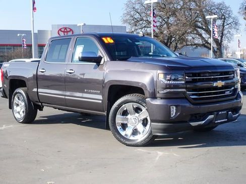 Used 2016 Chevrolet Silverado 1500 LTZ Z71 w/ LTZ Plus Package image 6