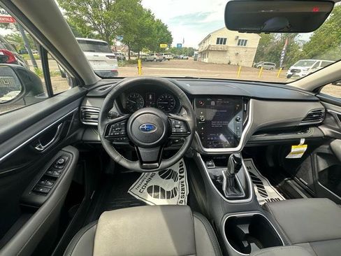 Used 2025 Subaru Outback Onyx Edition AWD/4WD image 10