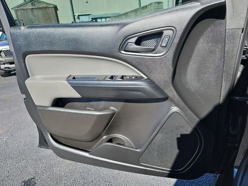 Used 2020 Chevrolet Colorado W/T w/ Custom Special Edition image 31