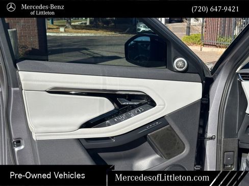 Used 2020 Land Rover Range Rover Evoque SE image 11