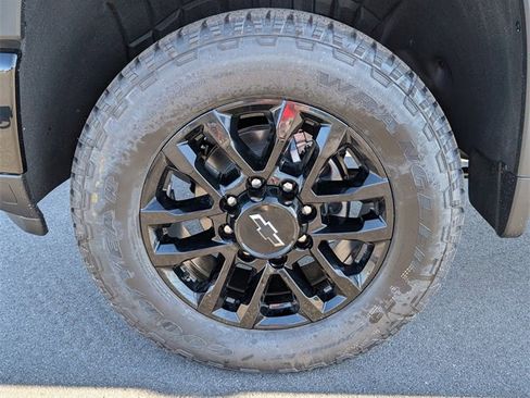 New 2026 Chevrolet Silverado 2500 LT w/ Trail Boss Package image 13