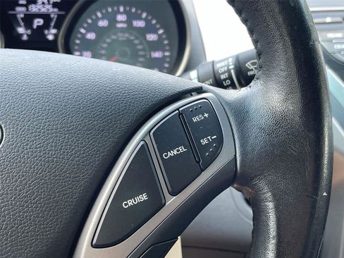 Used 2013 Hyundai Elantra Limited FWD image 20