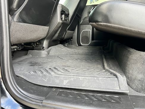 Used 2024 Chevrolet Silverado 2500 LT w/ Texas Edition image 28