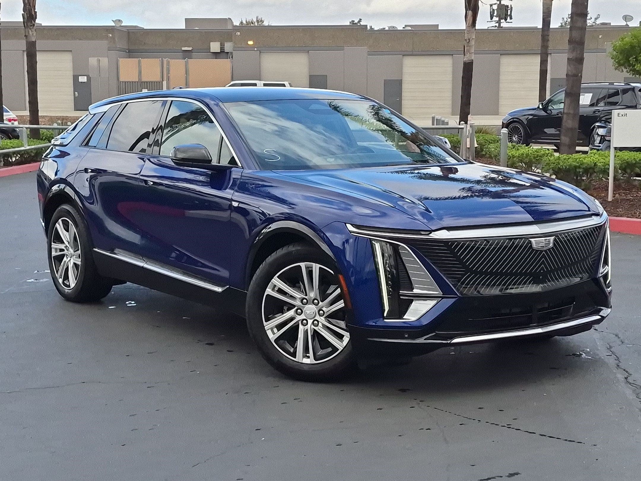 Used 2024 Cadillac Lyriq Tech w/ Driver Assist Package RWD image 2