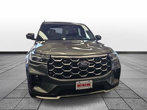 Used 2025 Ford Explorer Platinum w/ LUX Leather Package image 2