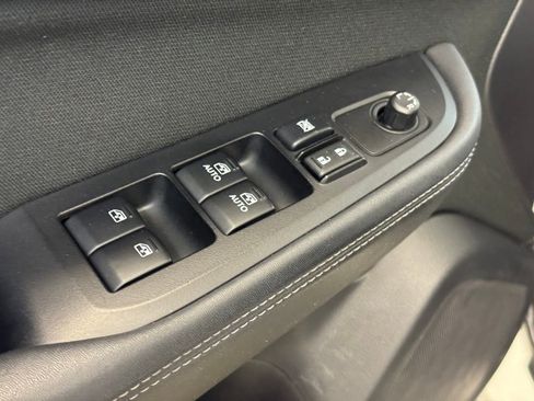 Used 2018 Subaru Outback 2.5i Premium image 9