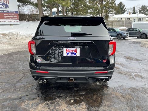 Used 2022 Ford Explorer ST w/ ST Street Pack image 5
