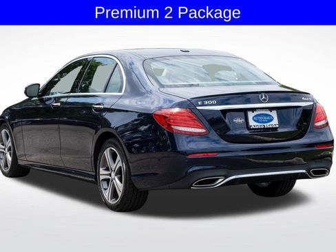 Used 2017 Mercedes-Benz E 300 4MATIC image 6