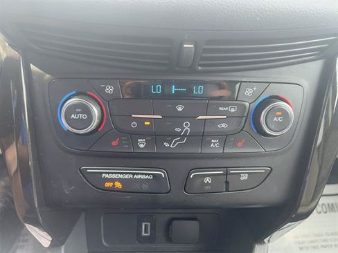 Used 2017 Ford Escape Titanium FWD image 23