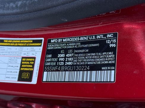 Used 2016 Mercedes-Benz C 300 Sedan w/ Driver Assistance Package image 16