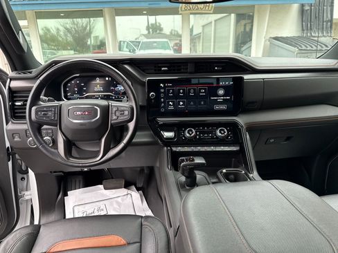 Used 2023 GMC Sierra 1500 AT4 w/ AT4 Preferred Package image 12