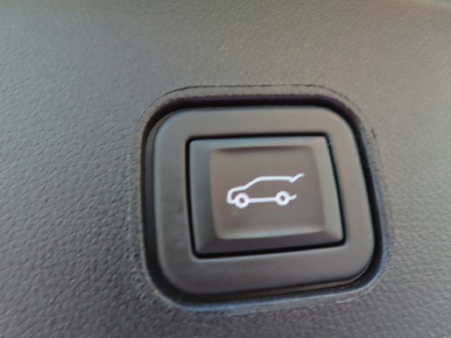 Used 2024 Cadillac Lyriq Luxury AWD/4WD image 40